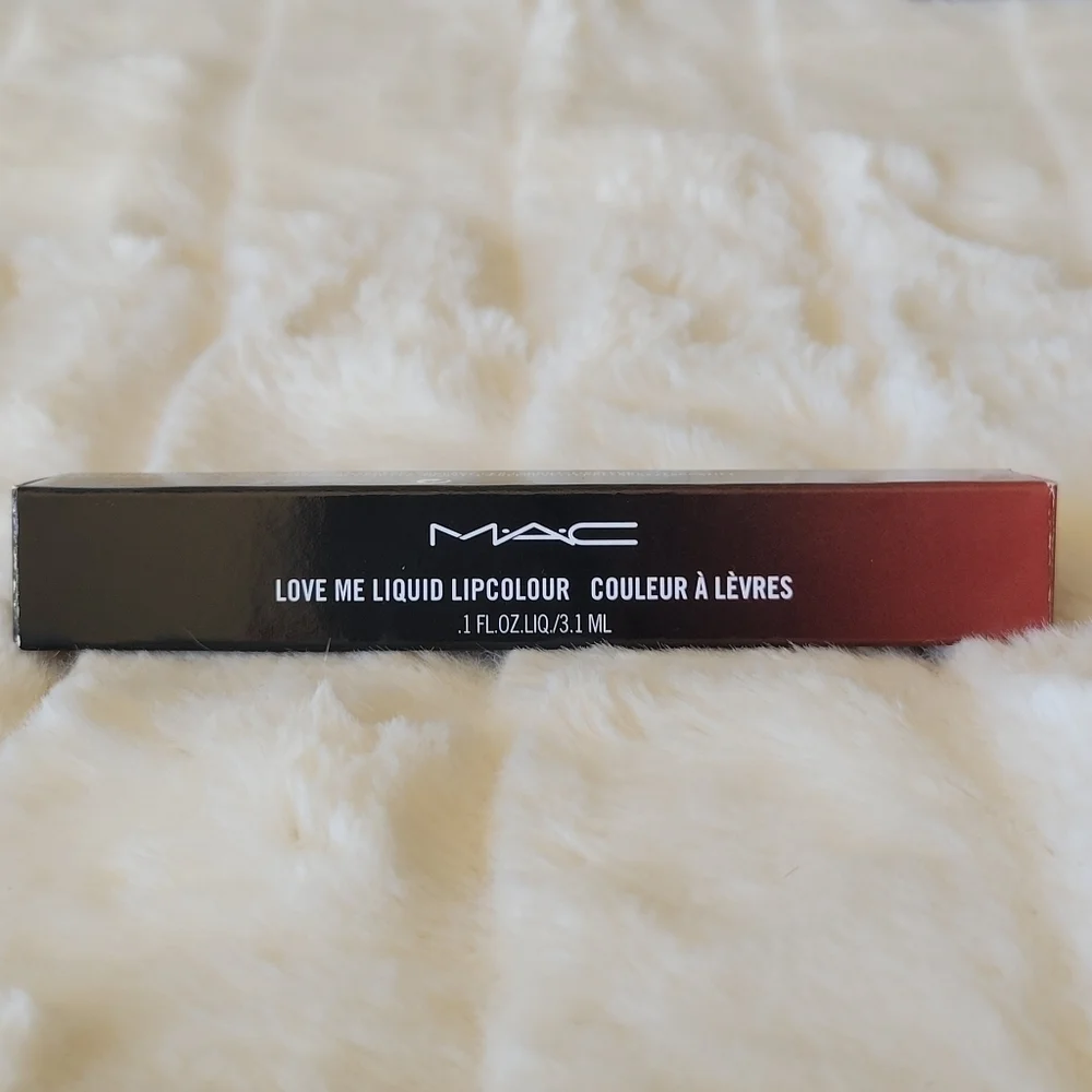 MAC COSMETICS // love me liquid lip color in bragging rights